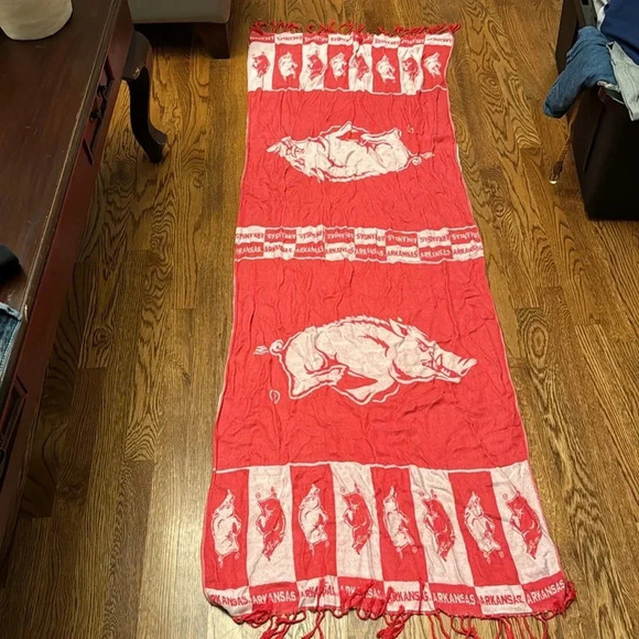 Arkansas Razorbacks, super soft scarf - Picture 2 of 3